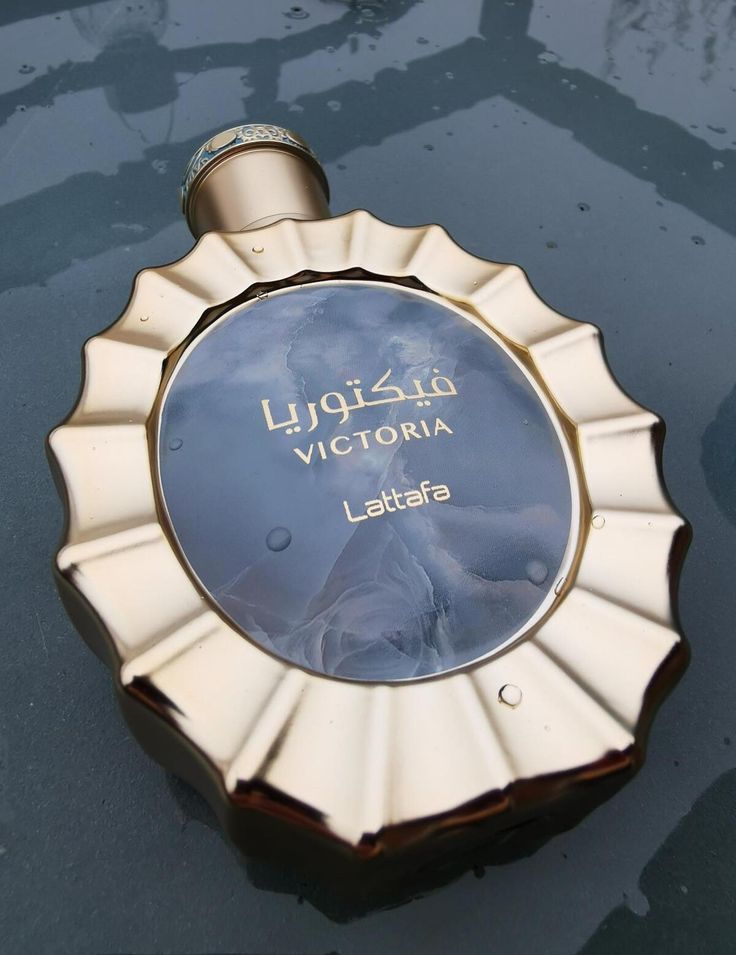 عطر فيكتوريا    Victoria lattafa perfume