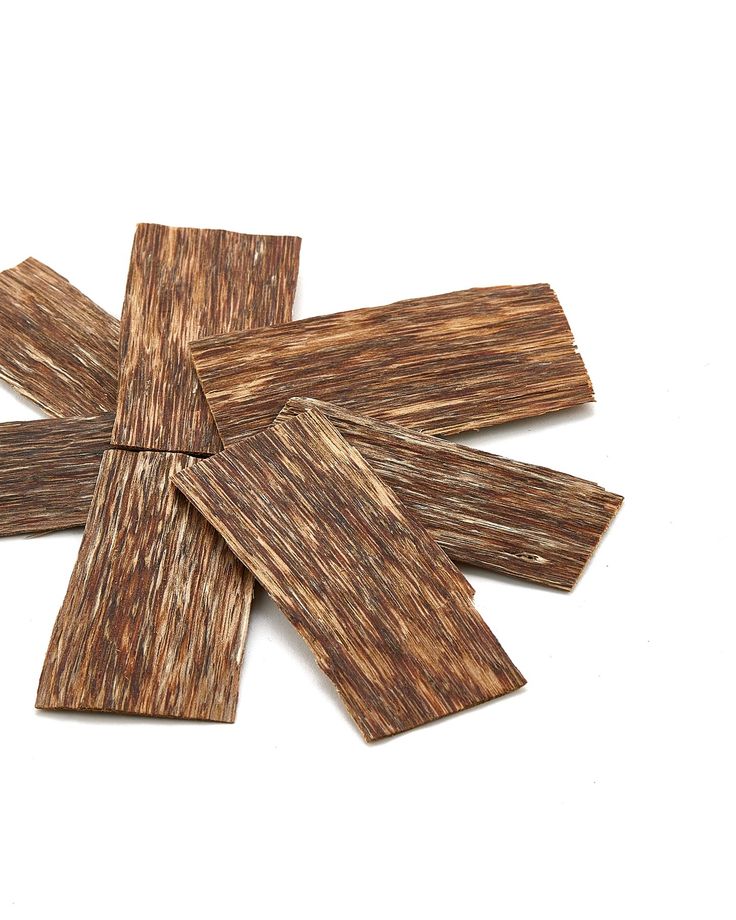 عود رقائق طبيعي فيتنامي AAA